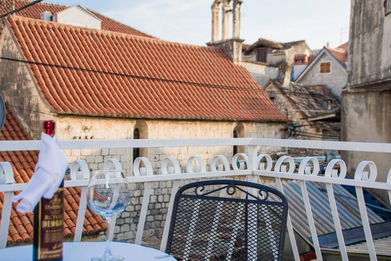 Vila Liza Bed & Breakfast Trogir Bagian luar foto