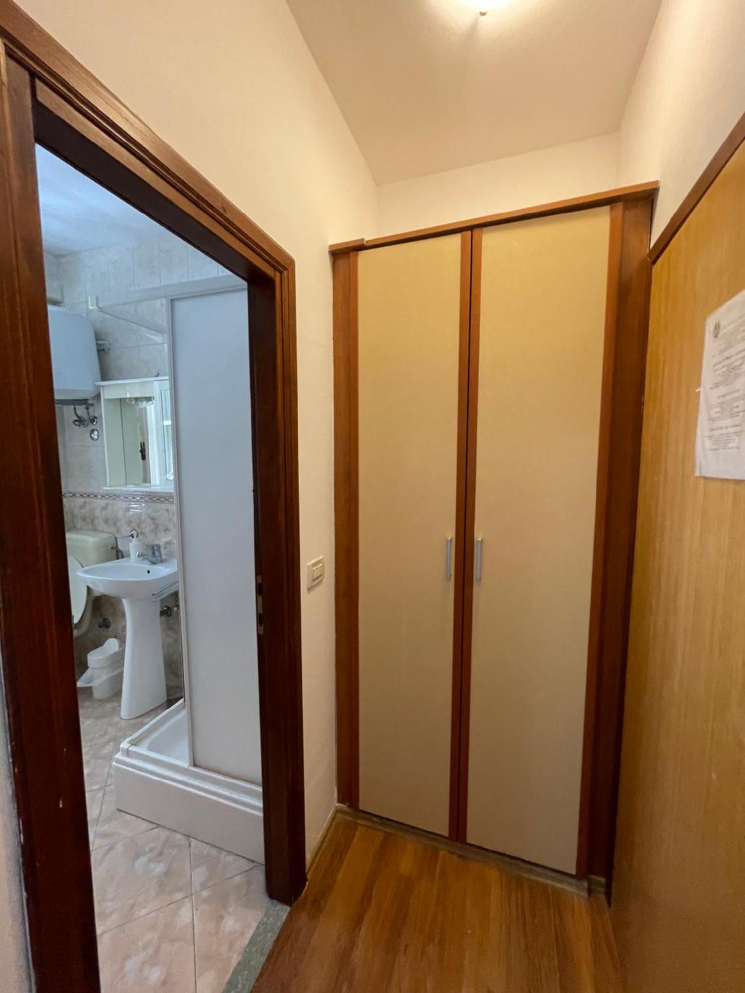 Vila Liza Bed & Breakfast Trogir Bagian luar foto